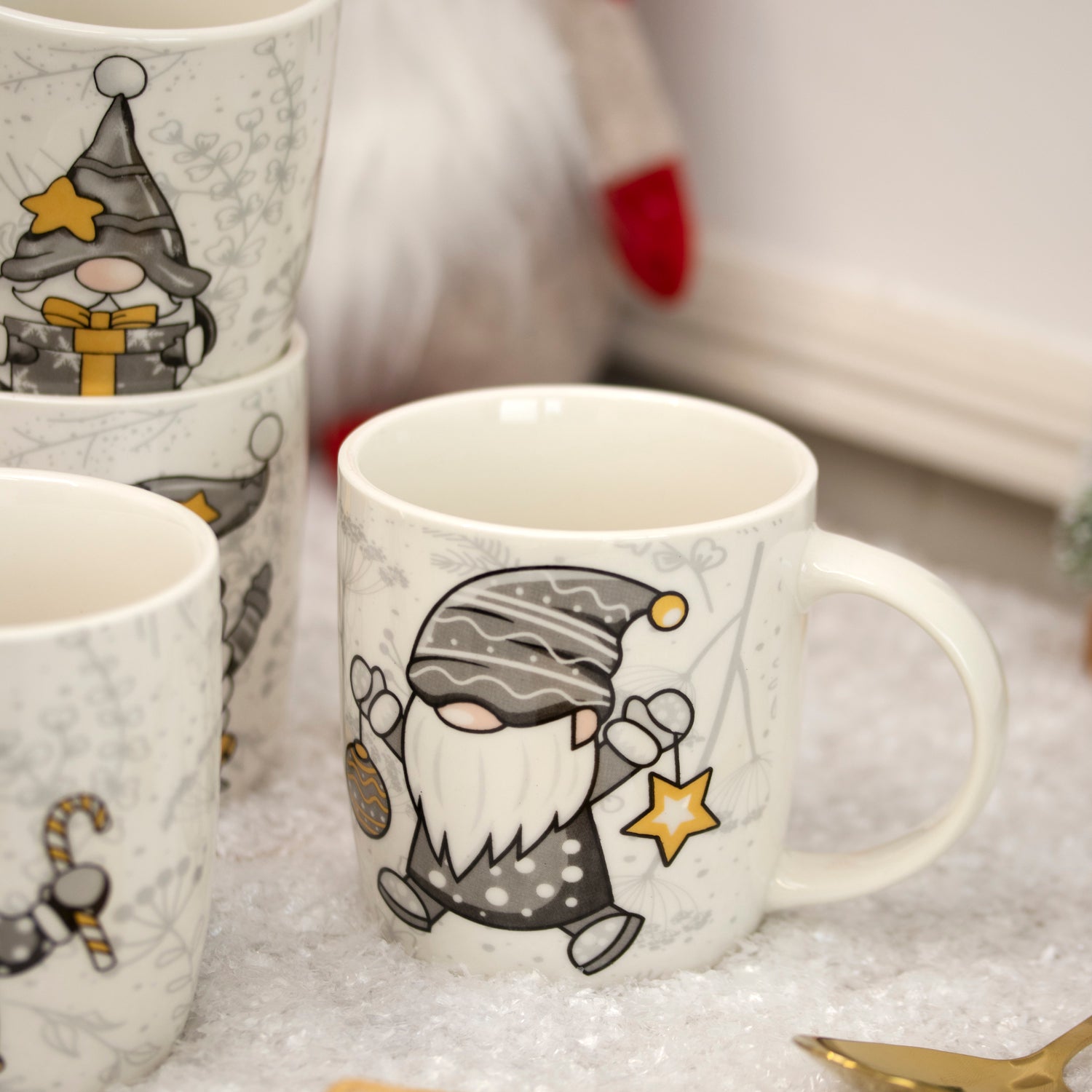 Set Of 4 Grey & Gold Gonk Mugs