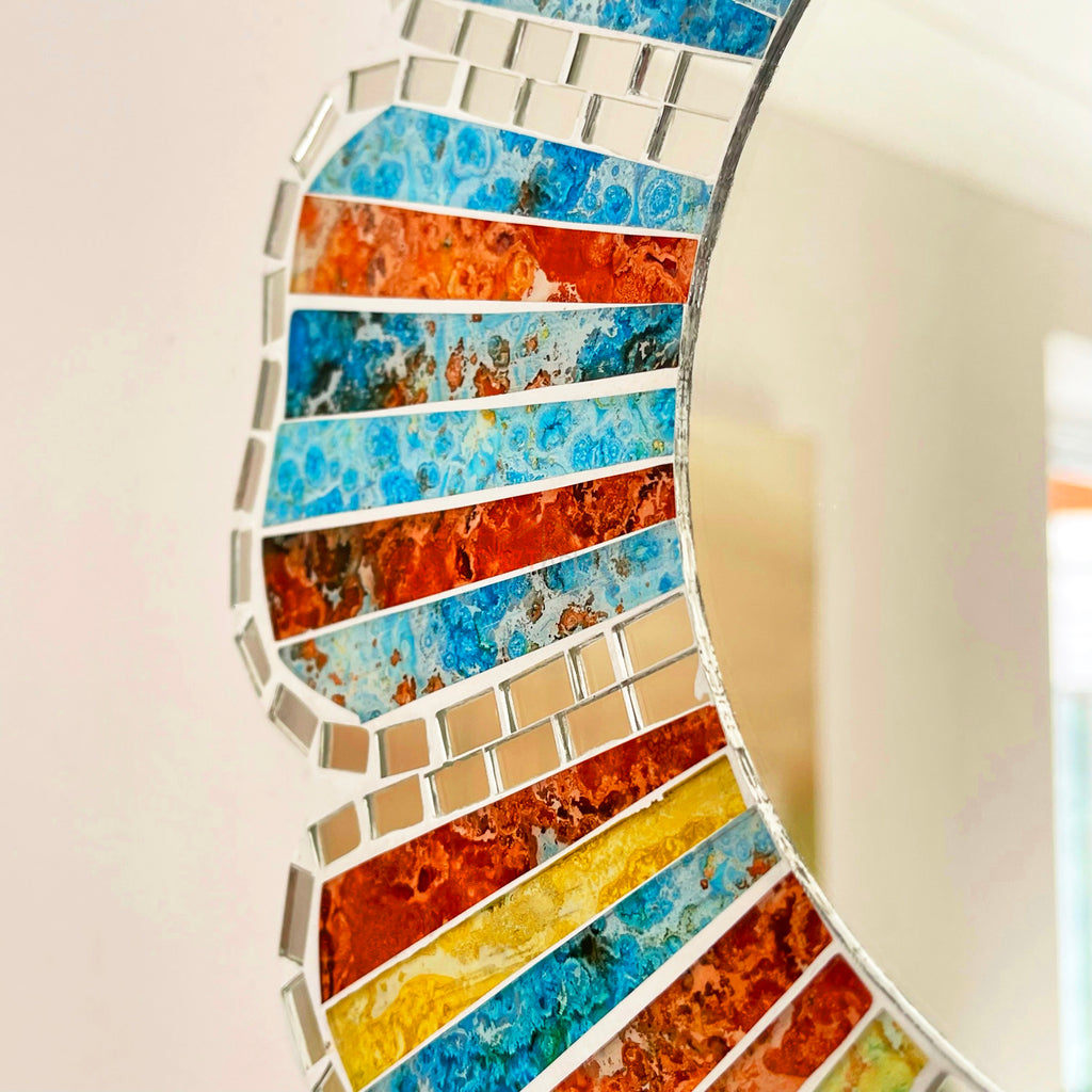 Gänseblümchen-Regenbogen-Mosaik-Wandspiegel