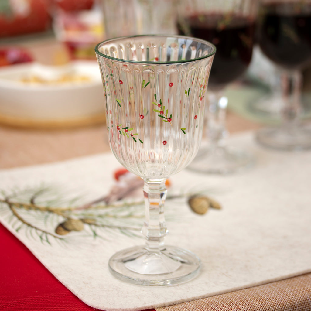 Set Of 6 Christmas Hollyberry Wine Glasses