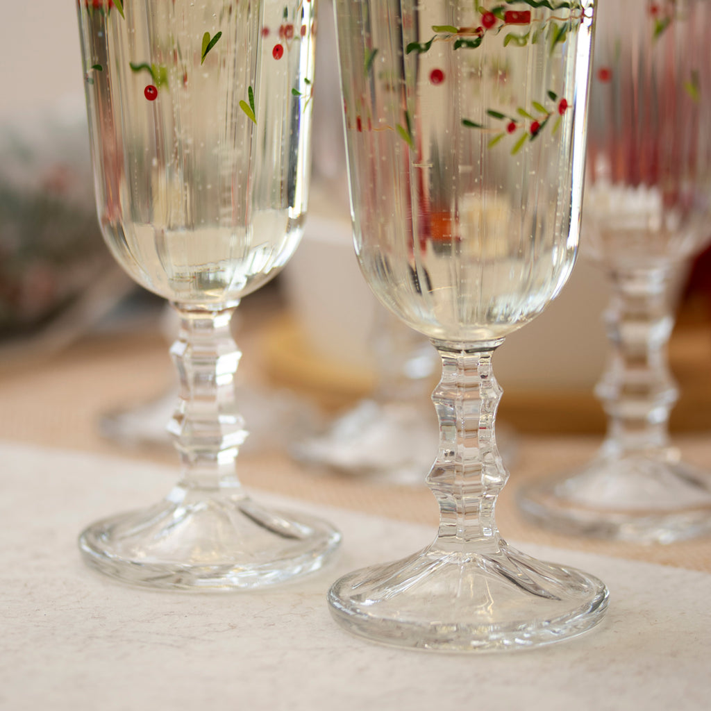 Set Of 6 Christmas Hollyberry Champagne Flutes