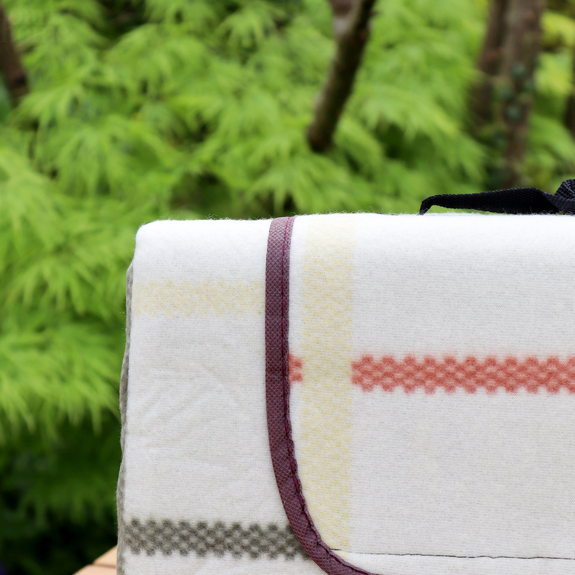 Foldable Cream Tartan Picnic Mat
