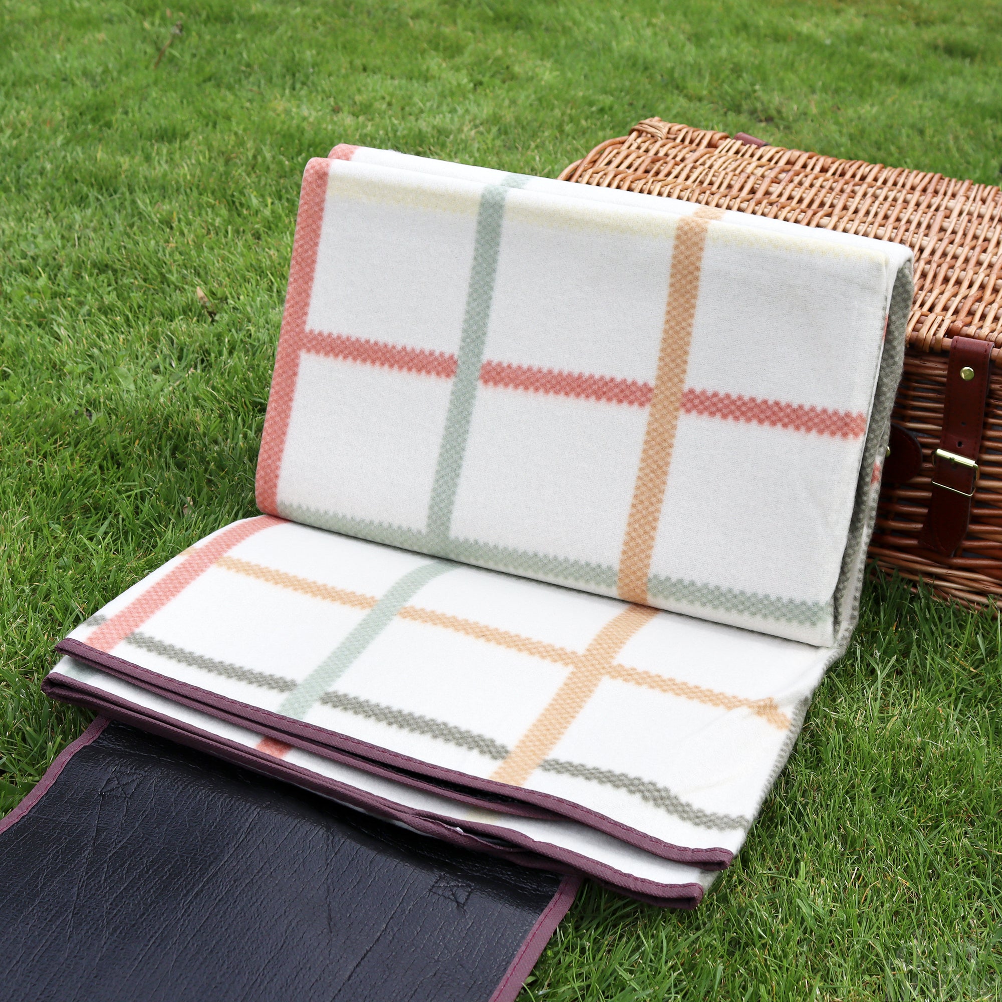 Foldable Cream Tartan Picnic Mat