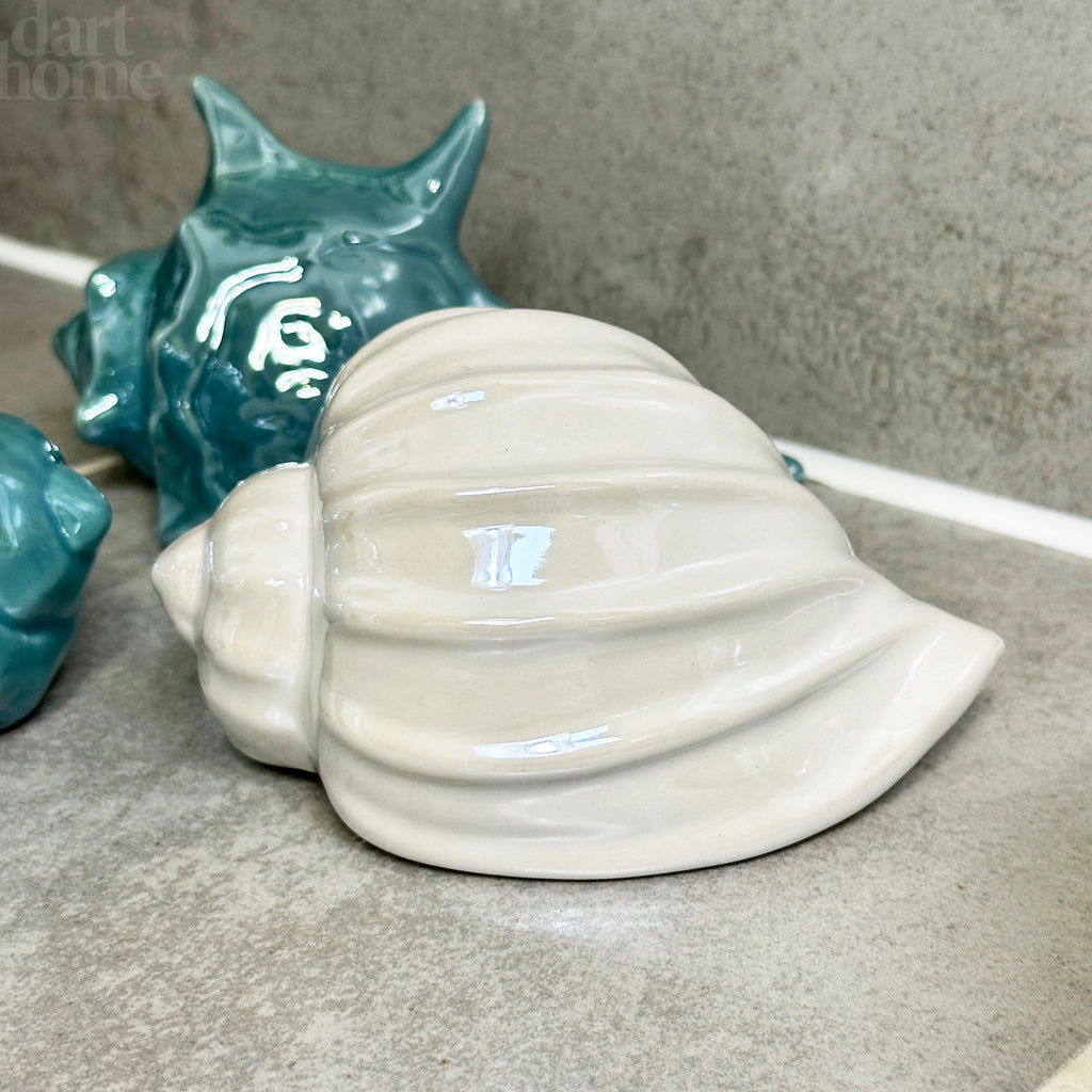 Glossy Blue And White Sea Shells Ornament Set