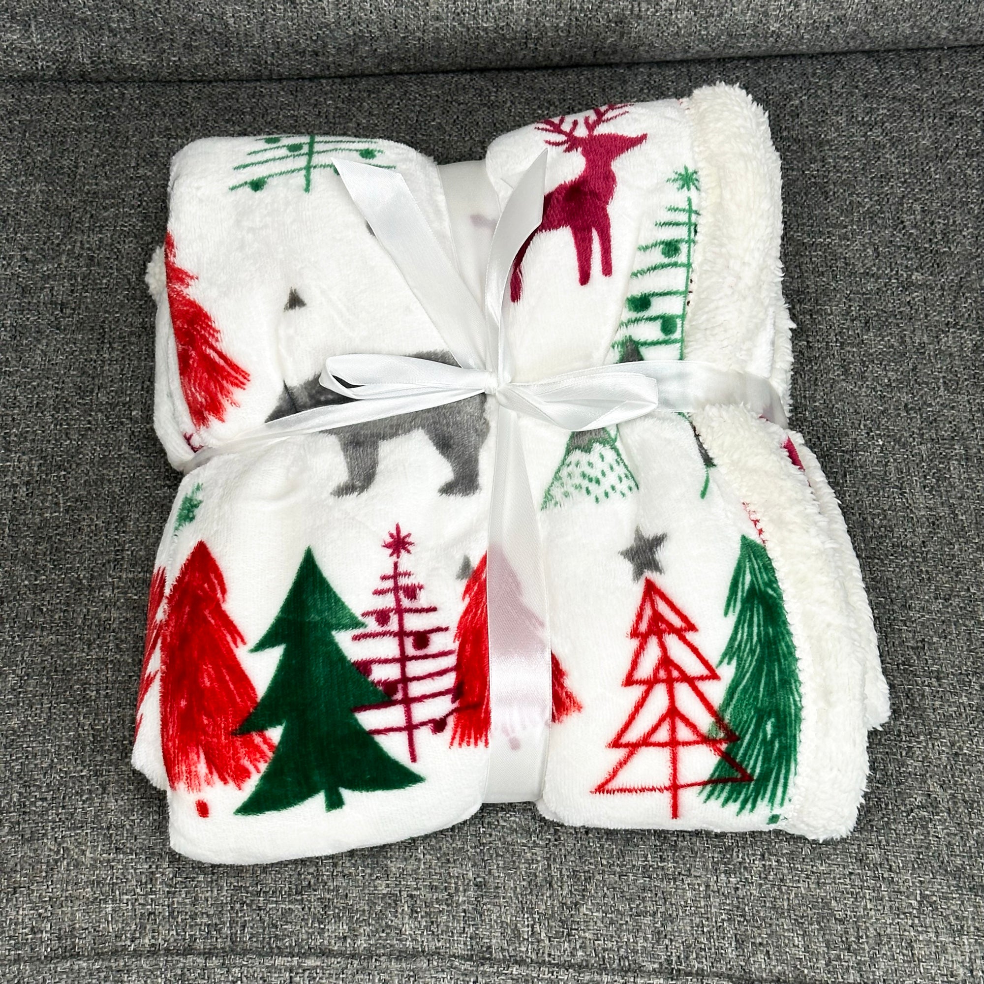 Überwurf aus weichem Fleece mit Weihnachtsgrafik