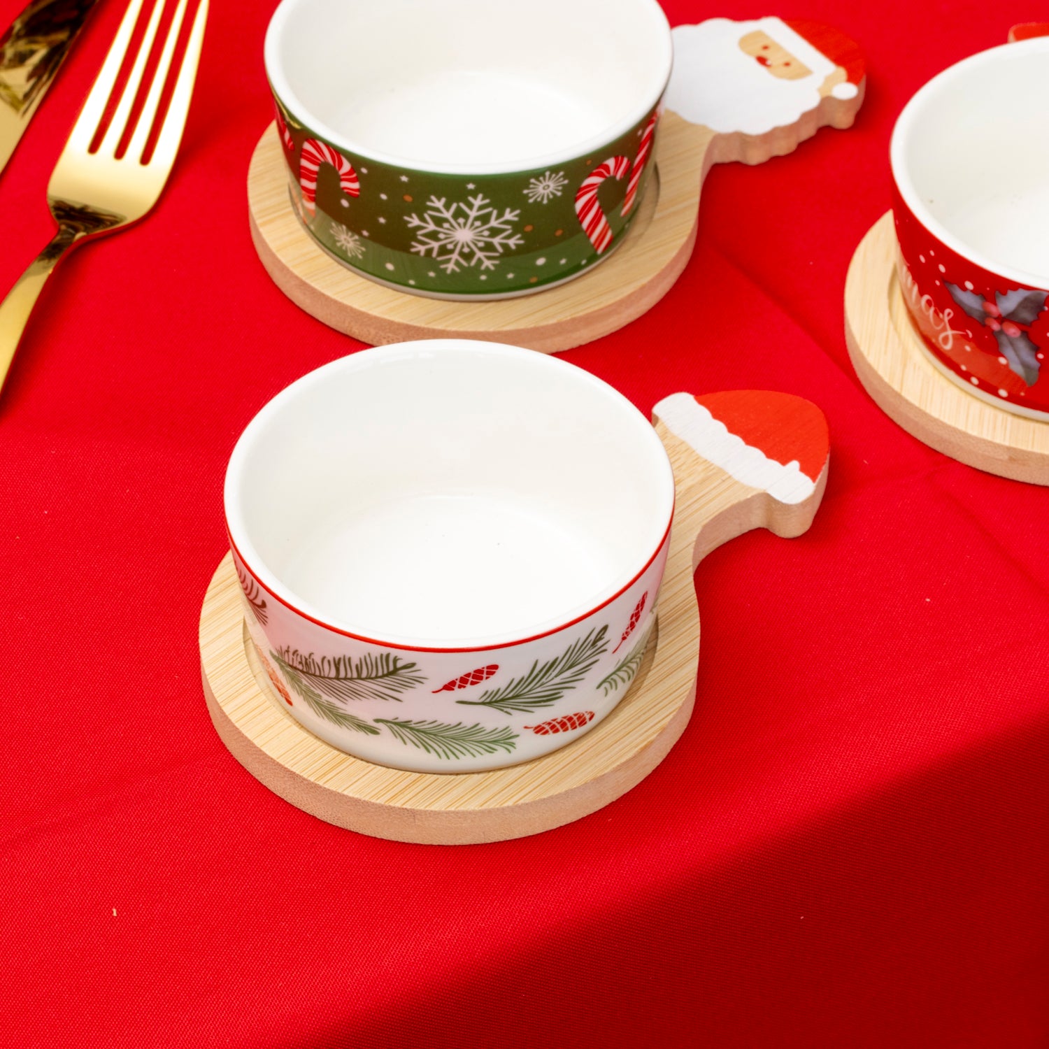 Set Of 6 Festive Christmas Nibble Bowls With Bamboo Trays