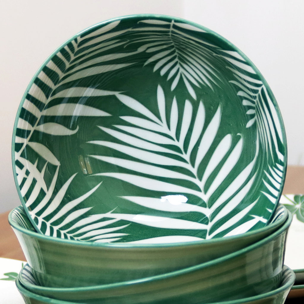 Set Of 4 Large Tropical Leaf Bowls