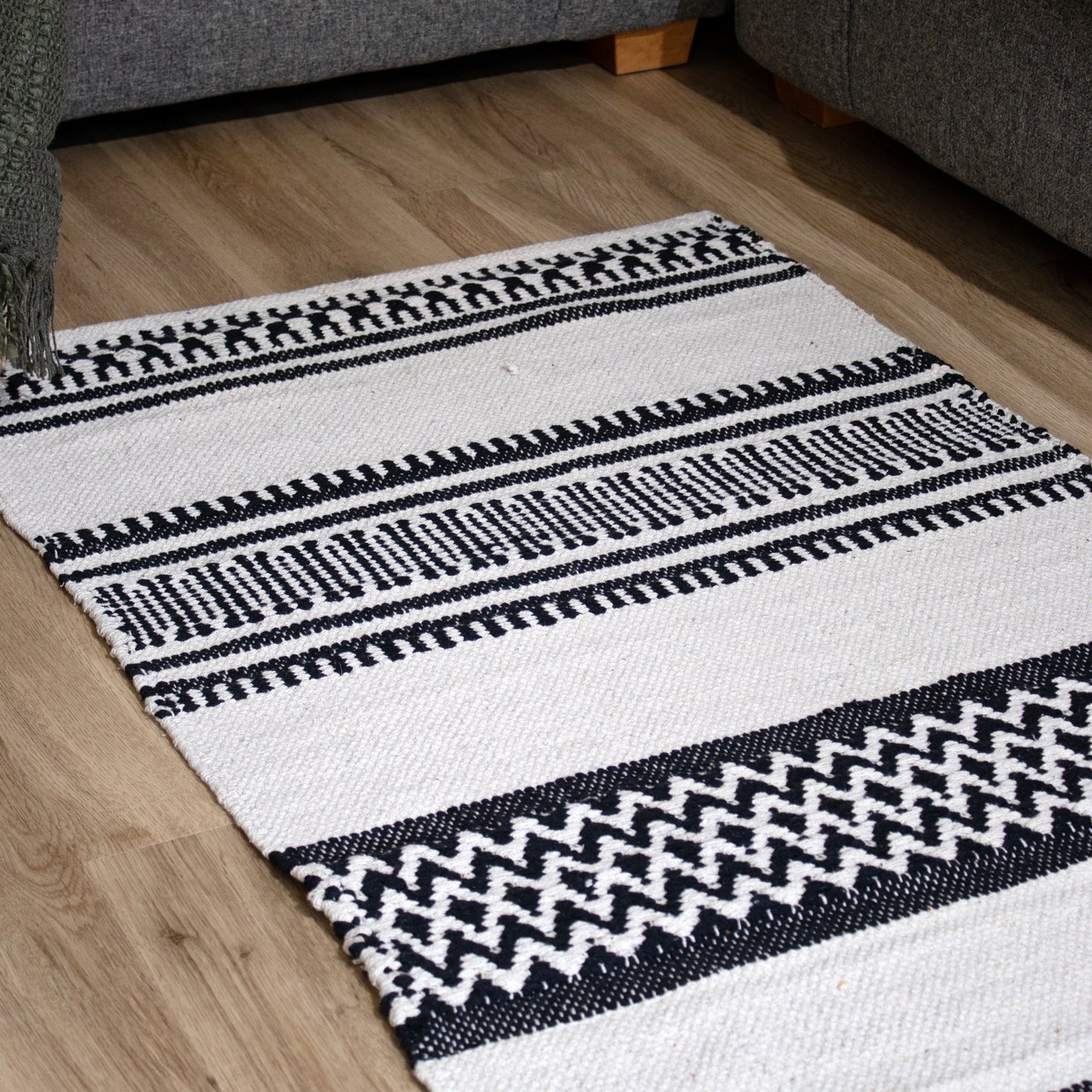 Monochrome Aztec Cotton Rug 70x140cm