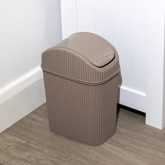 Brown Ribbed 2.5 Litre Bathroom Bin