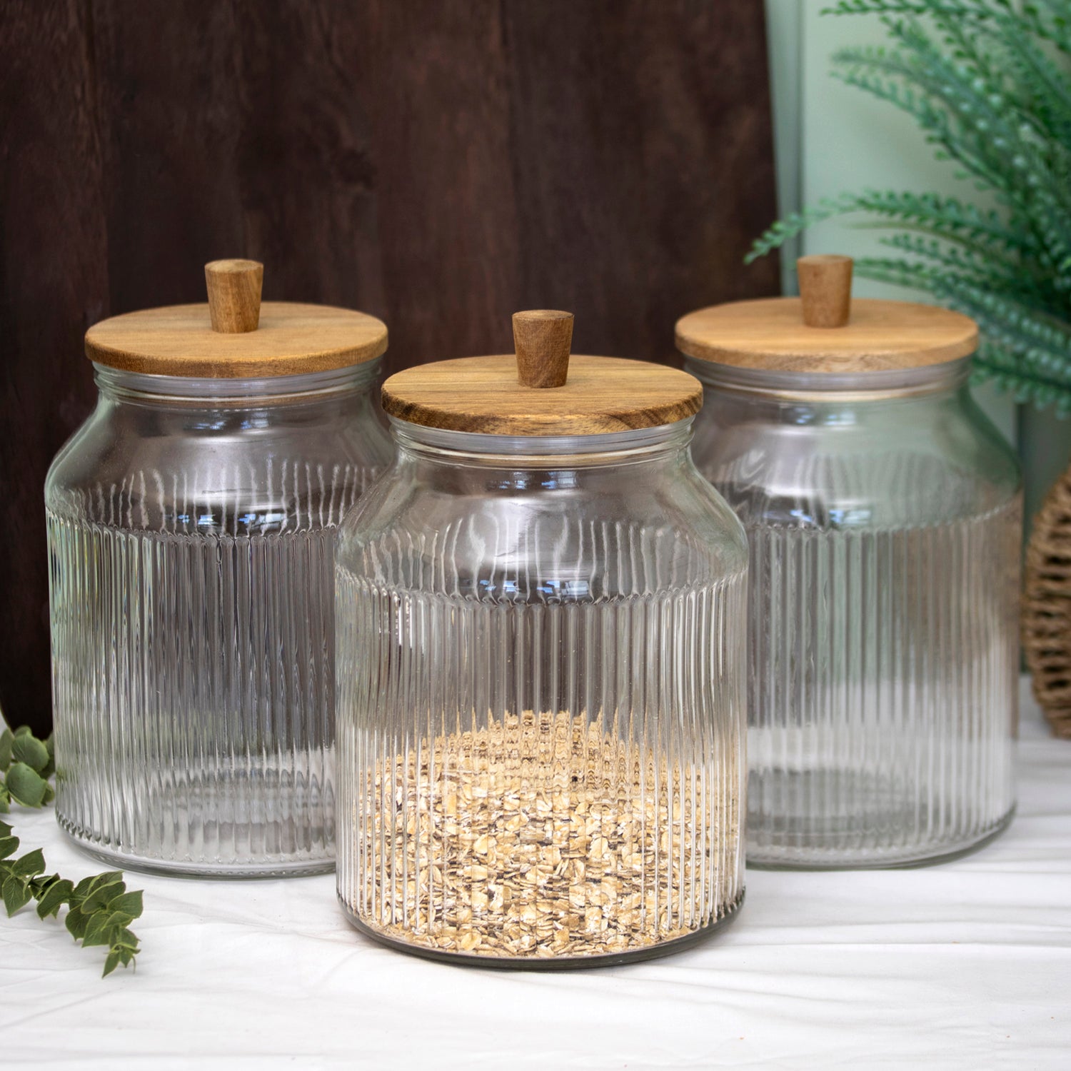 Ribbed Glass Storage Jar With Acacia Wood Lid 3.1L