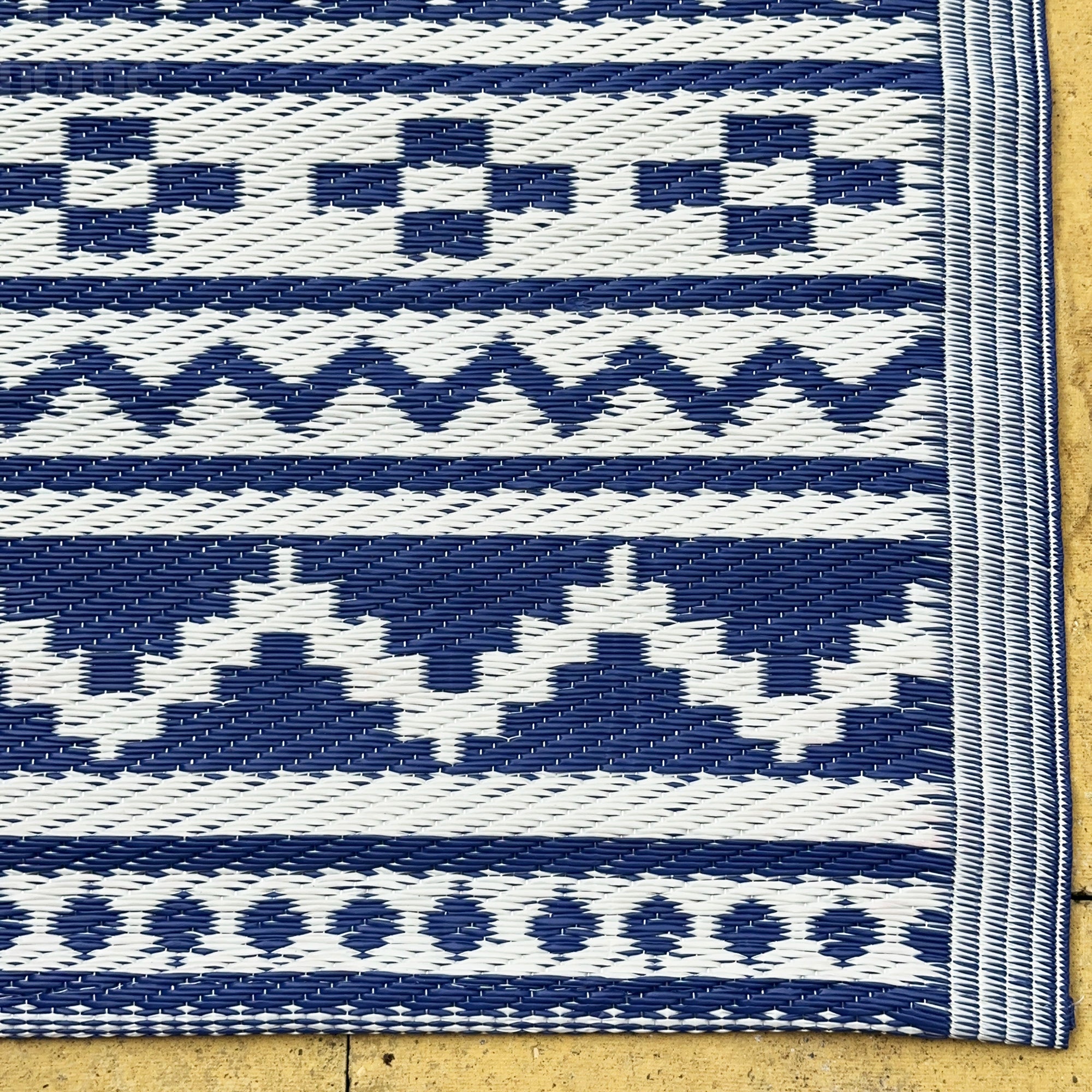 Blue Aztec Outdoor Rug 90x150cm