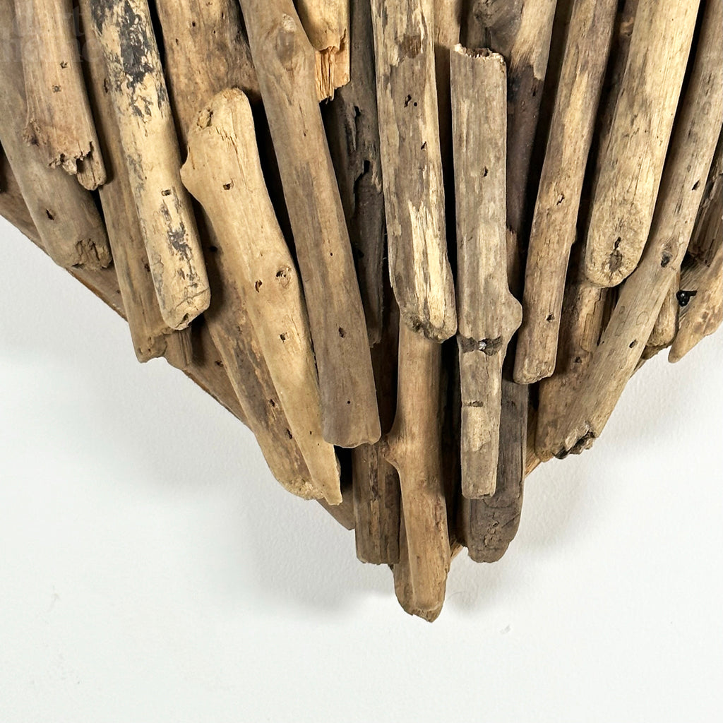 Treibholz-Wand-Herz-Skulptur