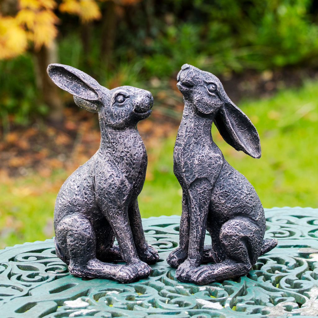 Bronze-Gartenhasen-Ornamente, 2er-Set