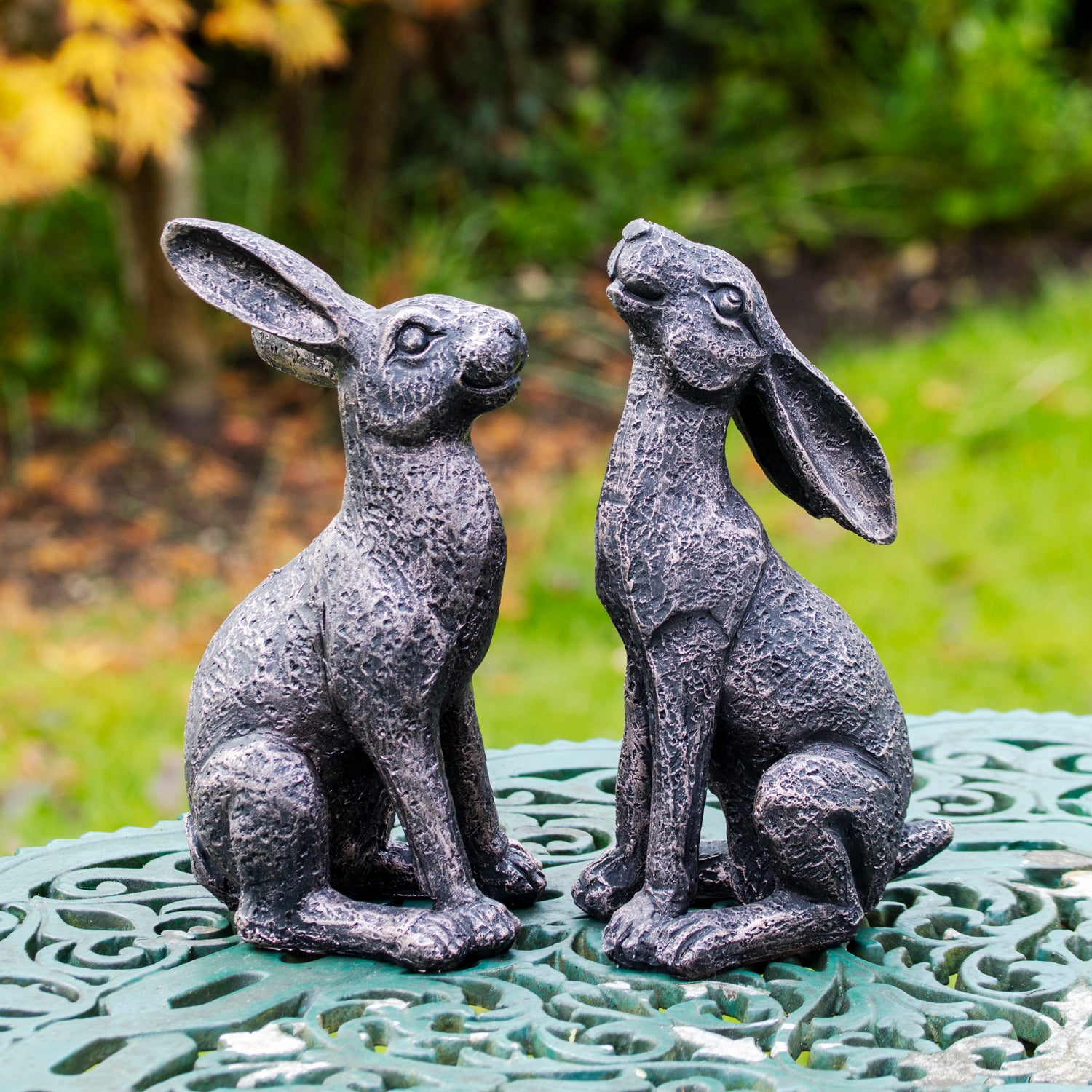 Bronze-Gartenhasen-Ornamente, 2er-Set