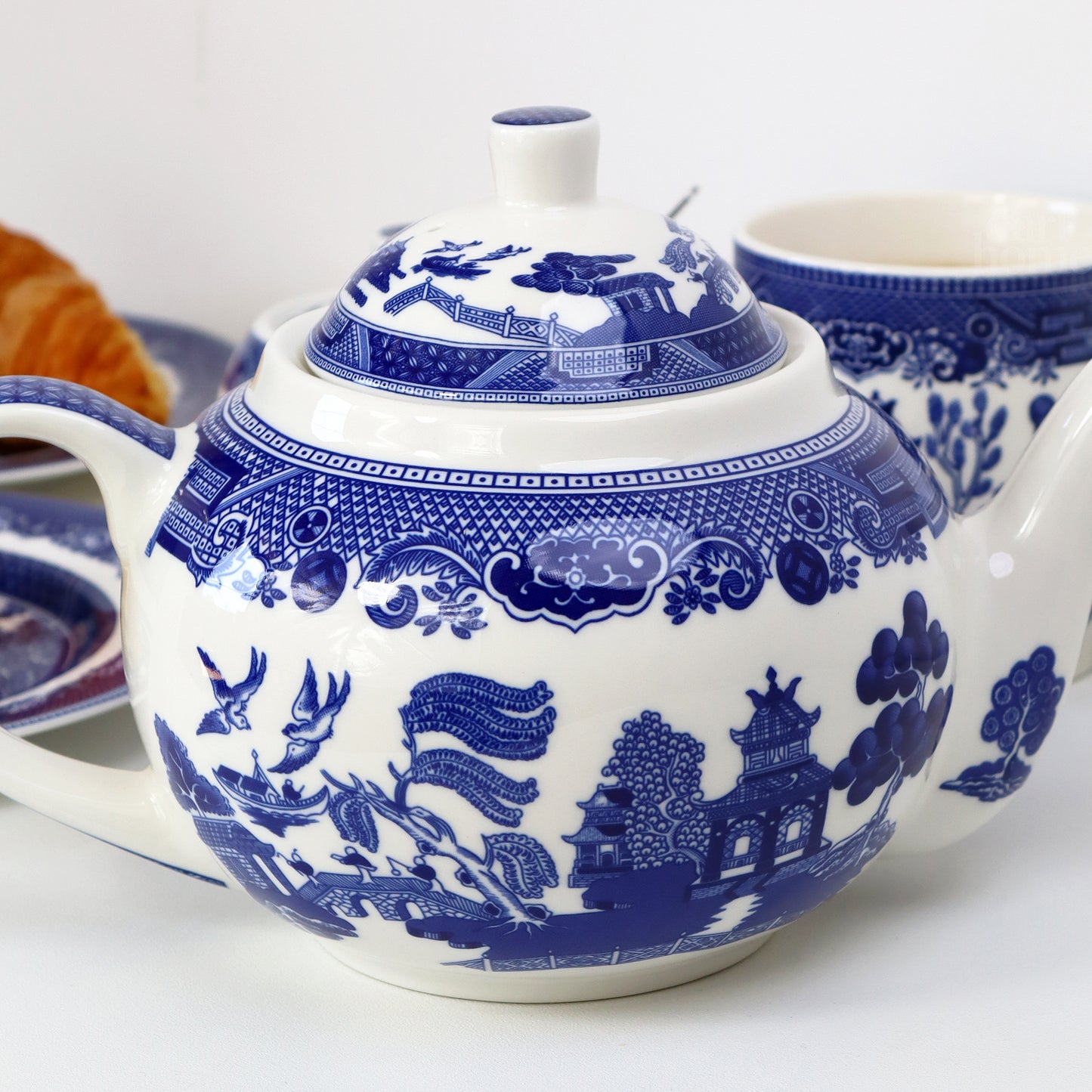 Blue Willow Tea Pot