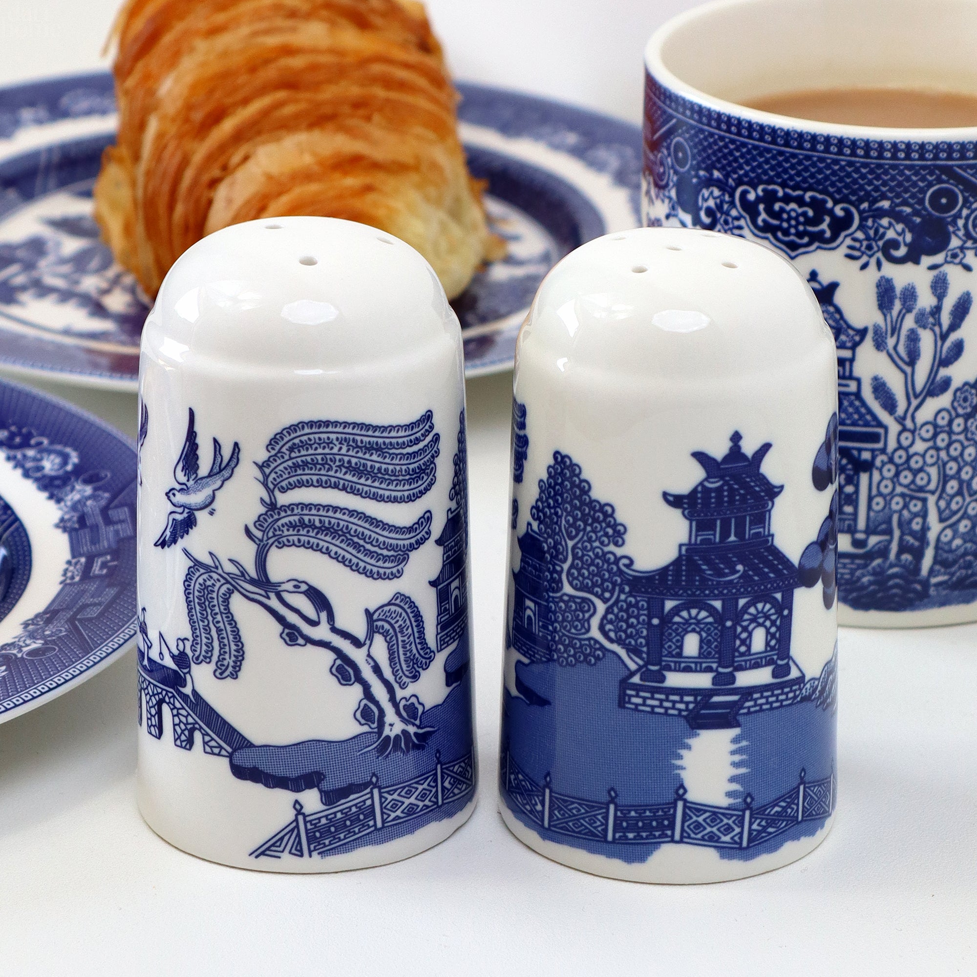 Blue Willow Salt And Pepper Shakers