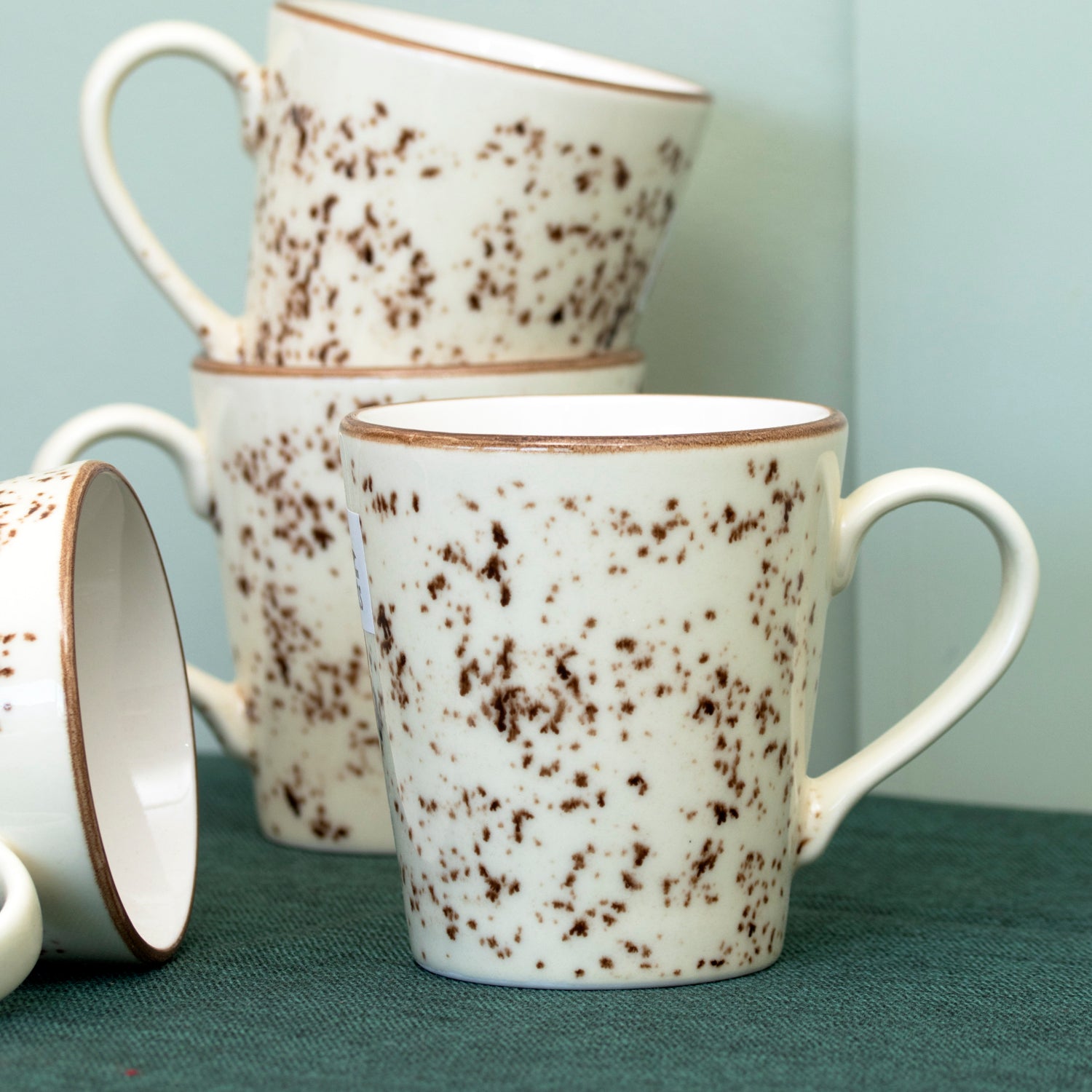 Set Of 4 Sandstorm Mugs 250ml