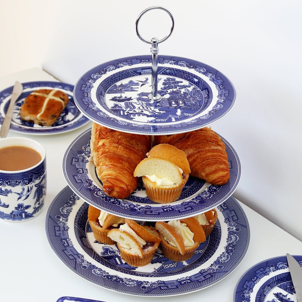 Blue Willow 3 Tier Cake Stand