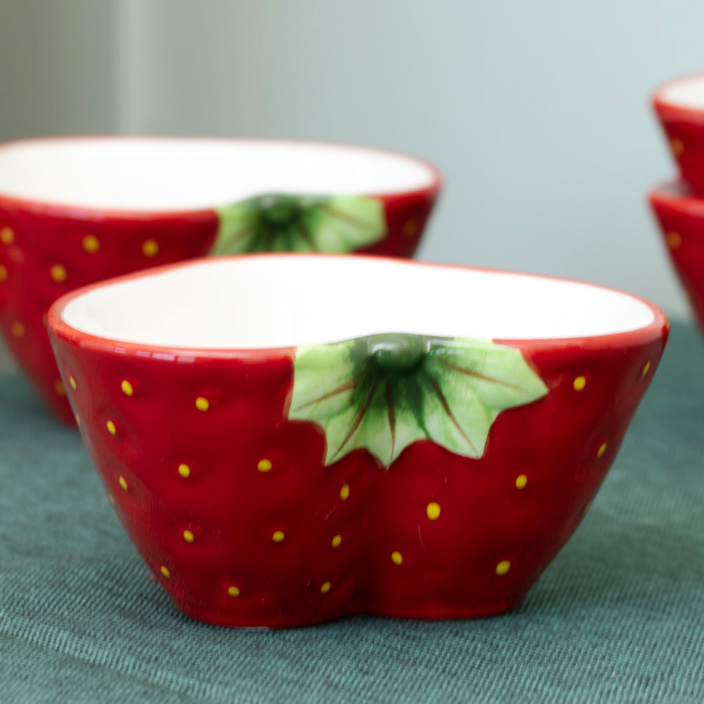 Set Of 4 Strawberry Shaped Dip Bowls