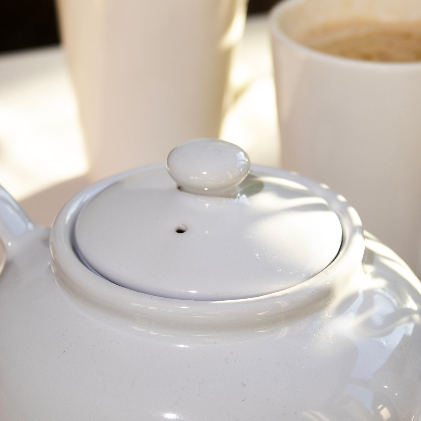 White Large 10 Cup Teapot