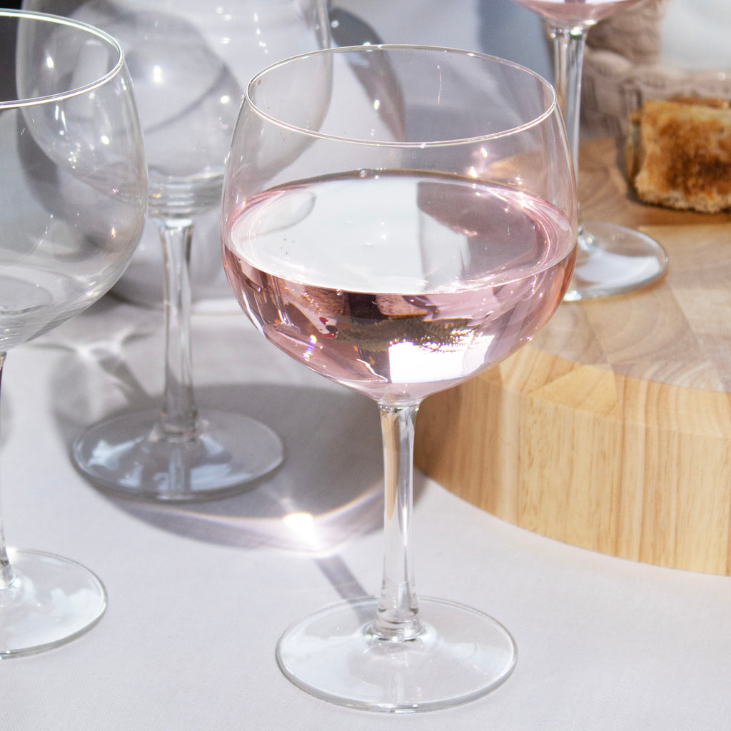 Set mit 4 kristallinen Weingläsern, 690 ml