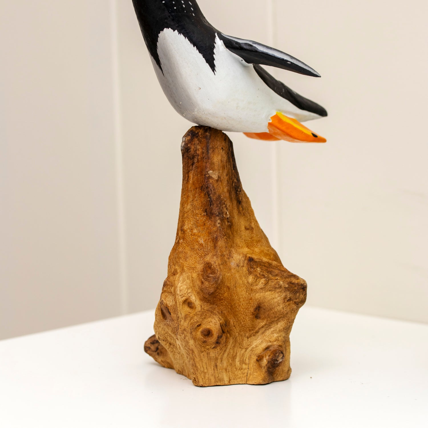 Bienenstock-Skulptur aus Teakholzwurzeln