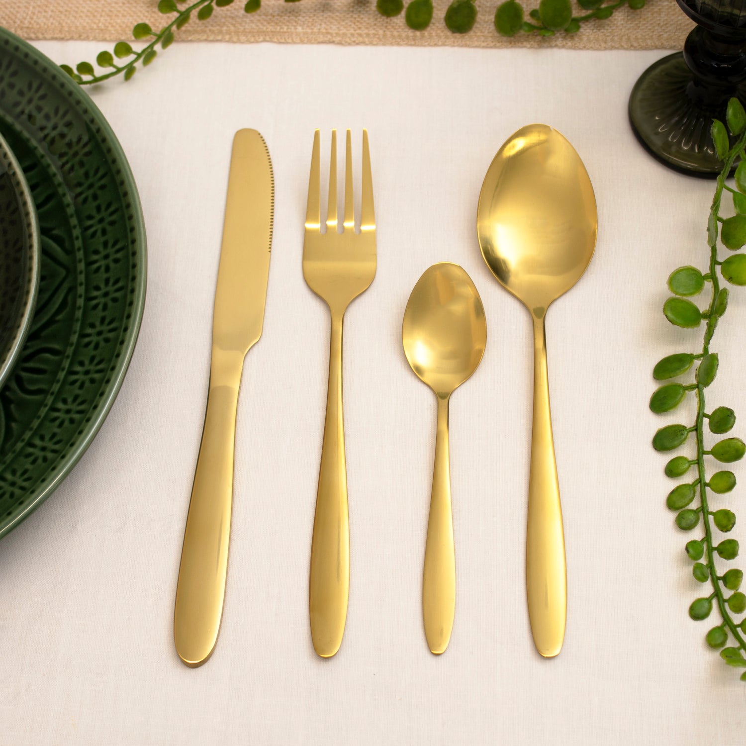 24 Piece Gold Stainless Steel Cutlery Set