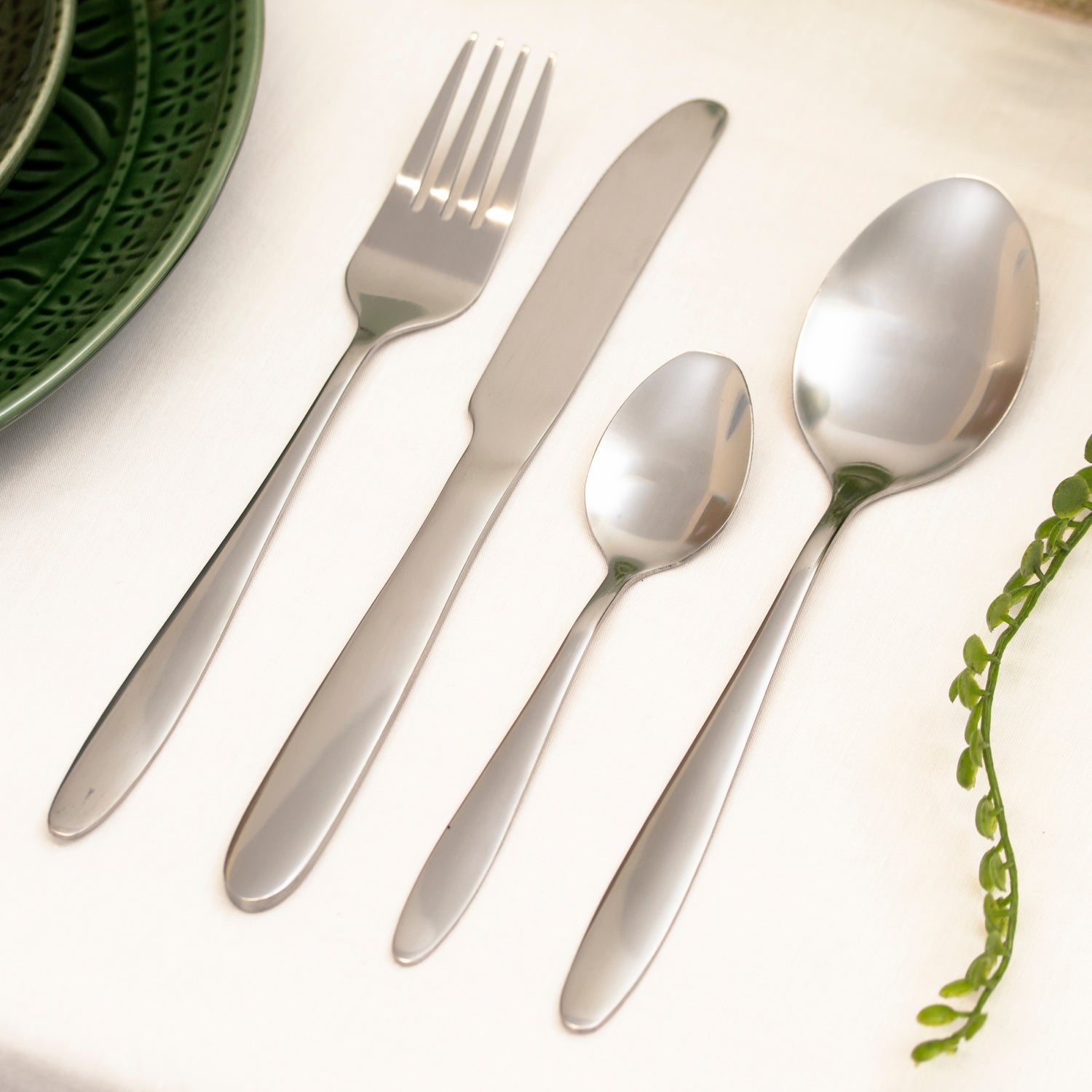 24 Piece Silver Stainless Steel Cutlery Set