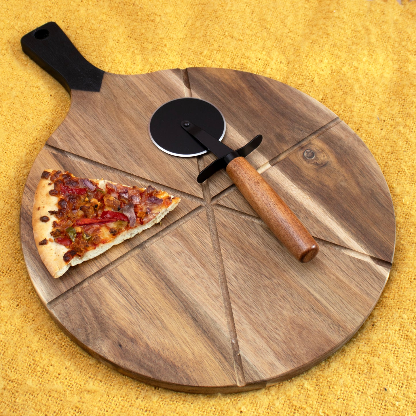 Acacia Wood Pizza Chopping Board With Cutter