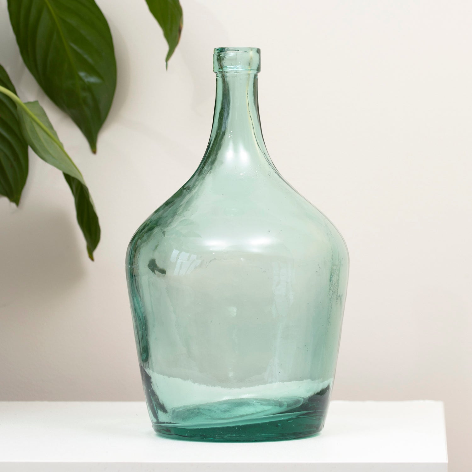 Klare Blasenvase aus recyceltem Glas