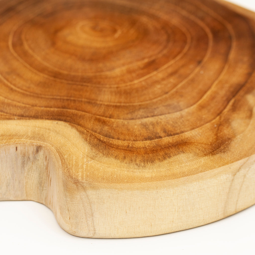 Servierbrett aus Teakwurzelpilzen