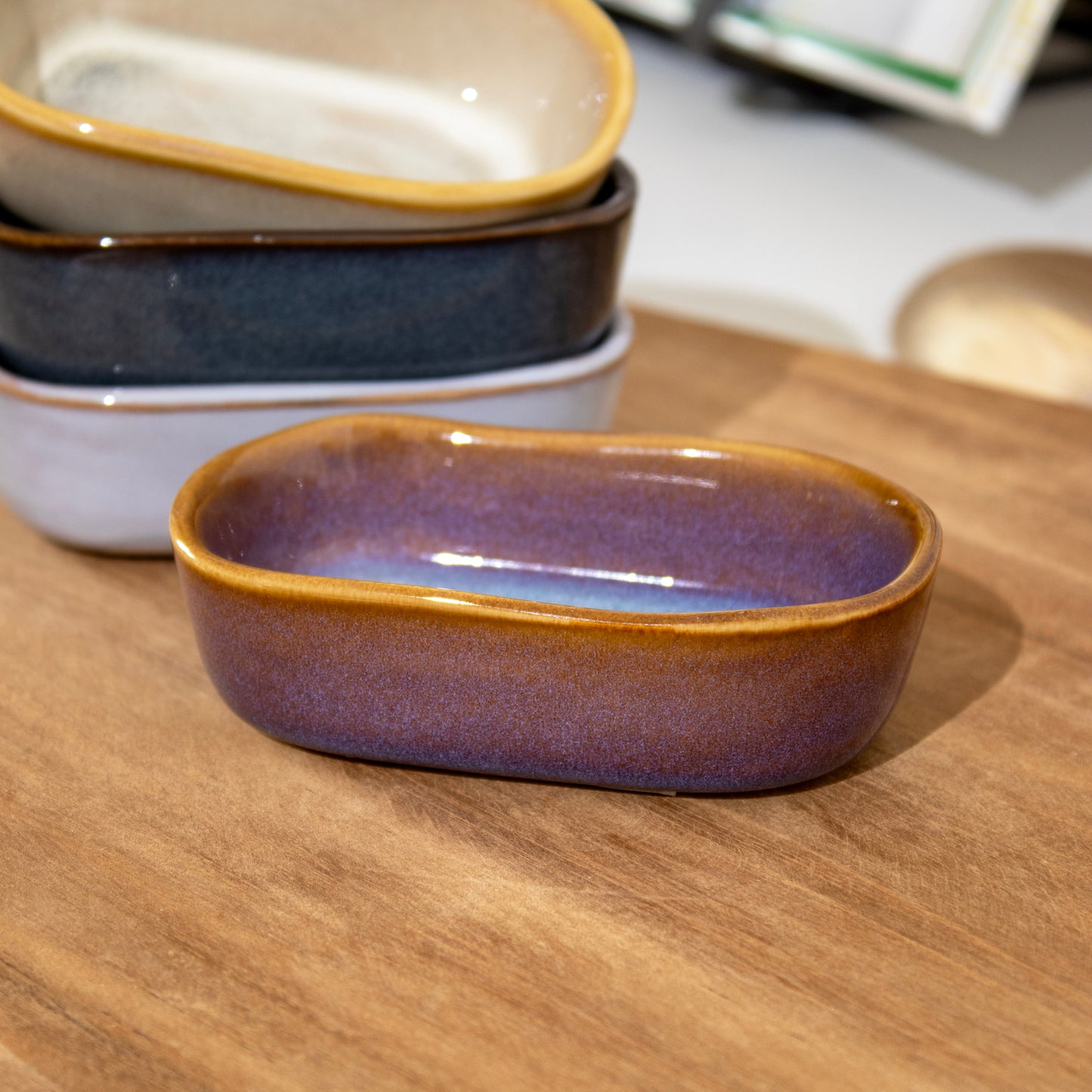 Set Of 4 Reactive Glaze Oval Mini Oven Dishes