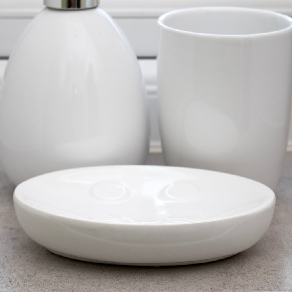 Glossy Ceramic Set Of 3 Bathroom Accessories