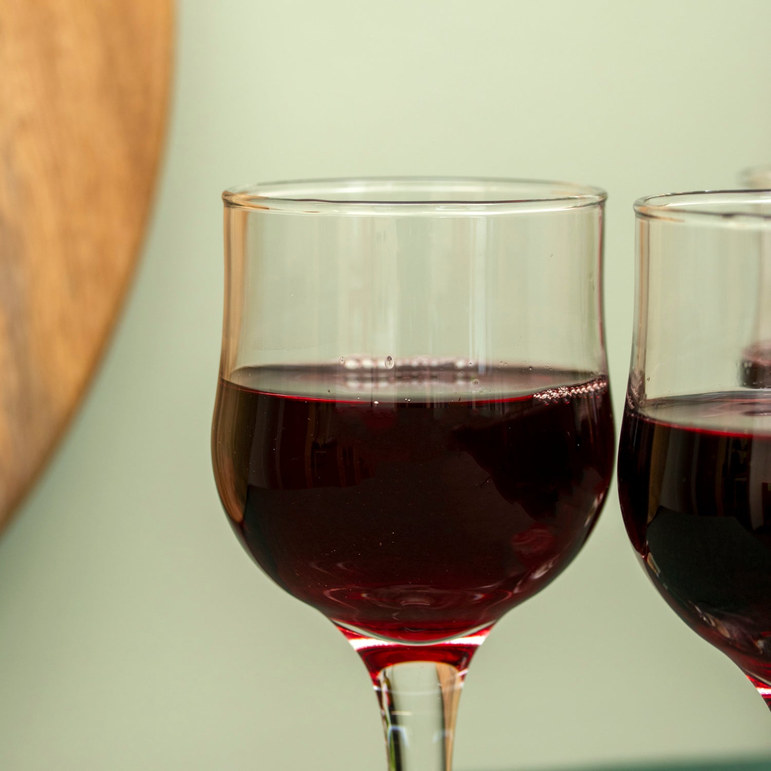 Set Of 4 Tulip Stemmed Wine Glasses