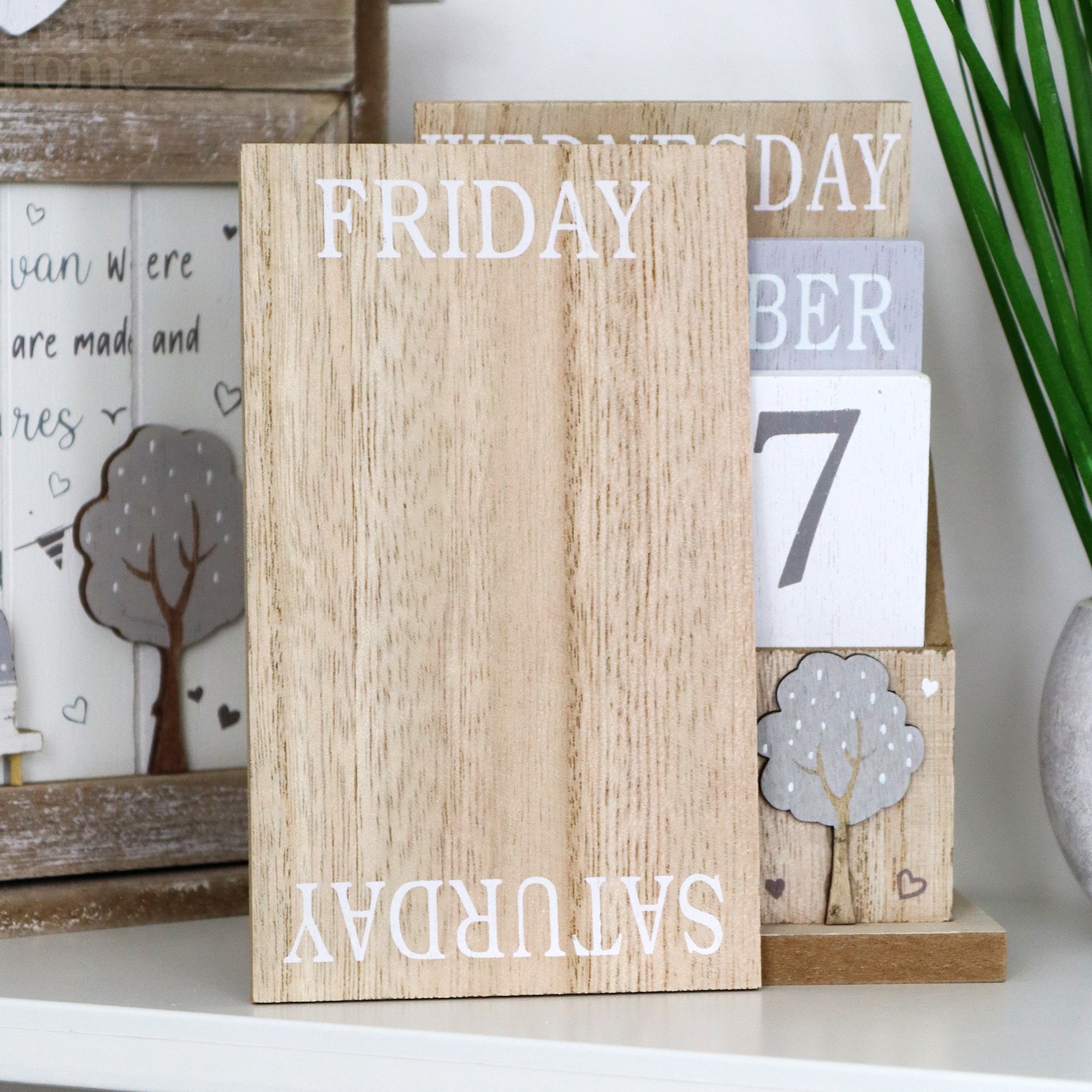 Wooden Country Caravan Perpetual Calendar B