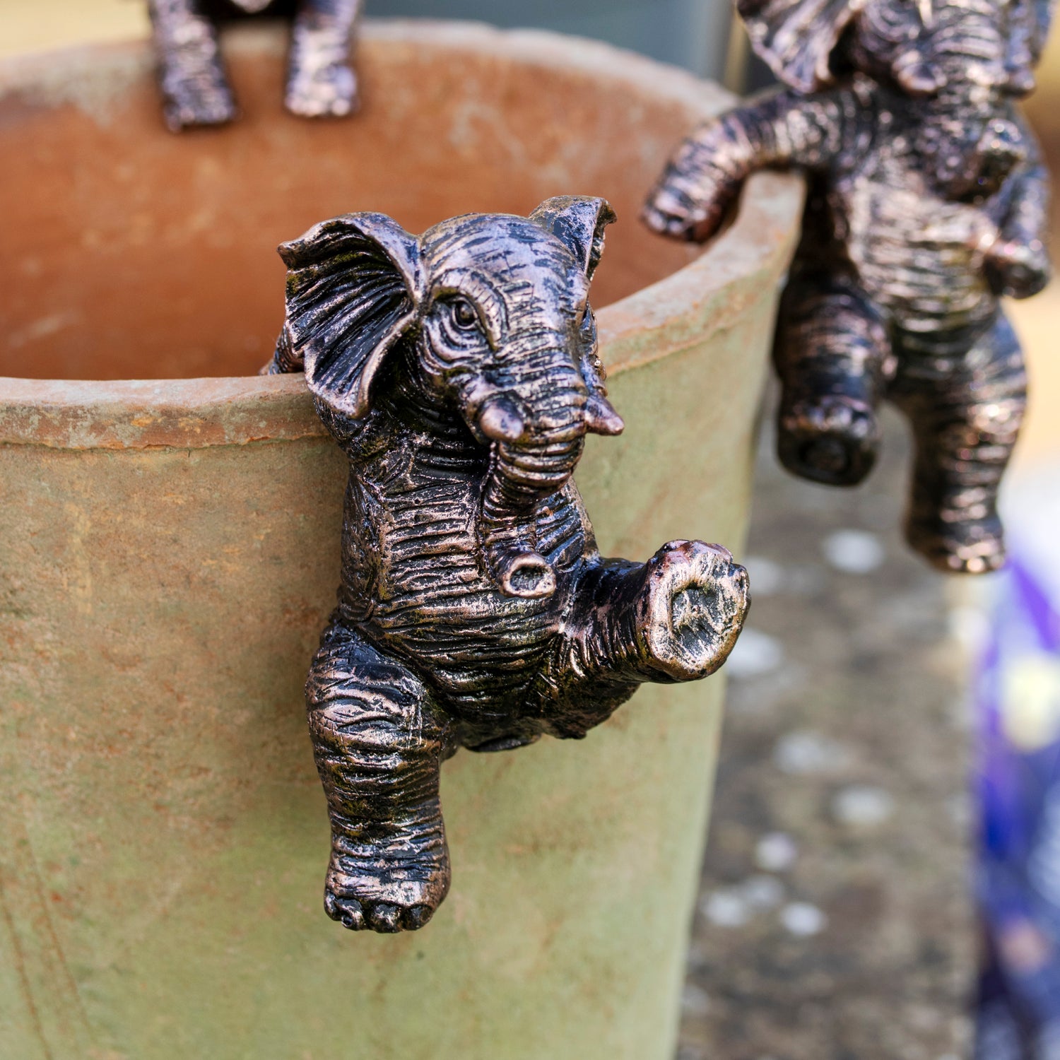 Set Of 4 Bronze Elephant Pot Hangers