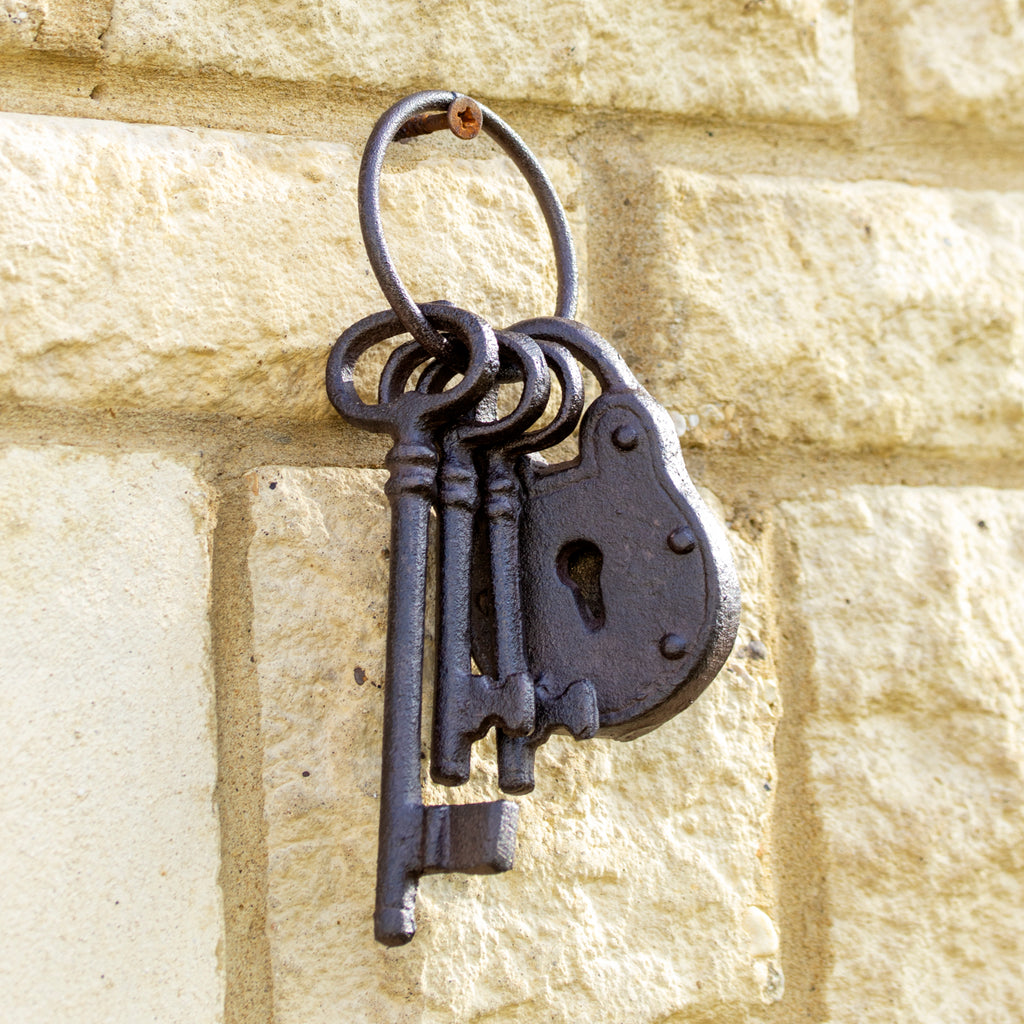 Set Of Hanging Cast Iron Keys With Padlock