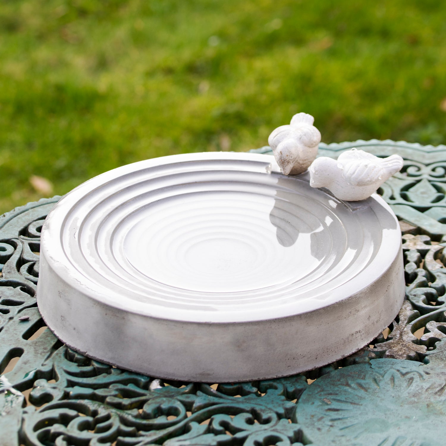 Concrete Round Bird Bath