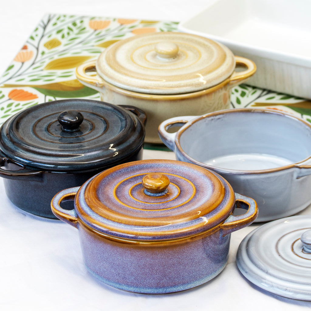 Set Of 4 Small Round Reactive Glaze Casserole Dishes