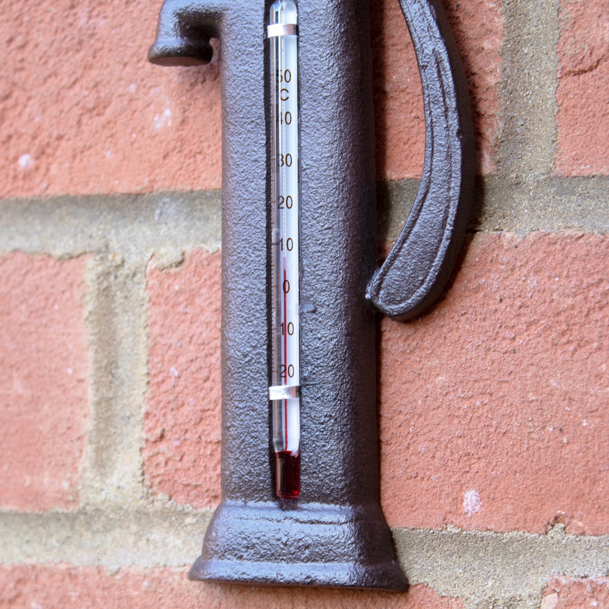 Gießkannen-Wandthermometer aus Gusseisen für den Außenbereich, 16 cm