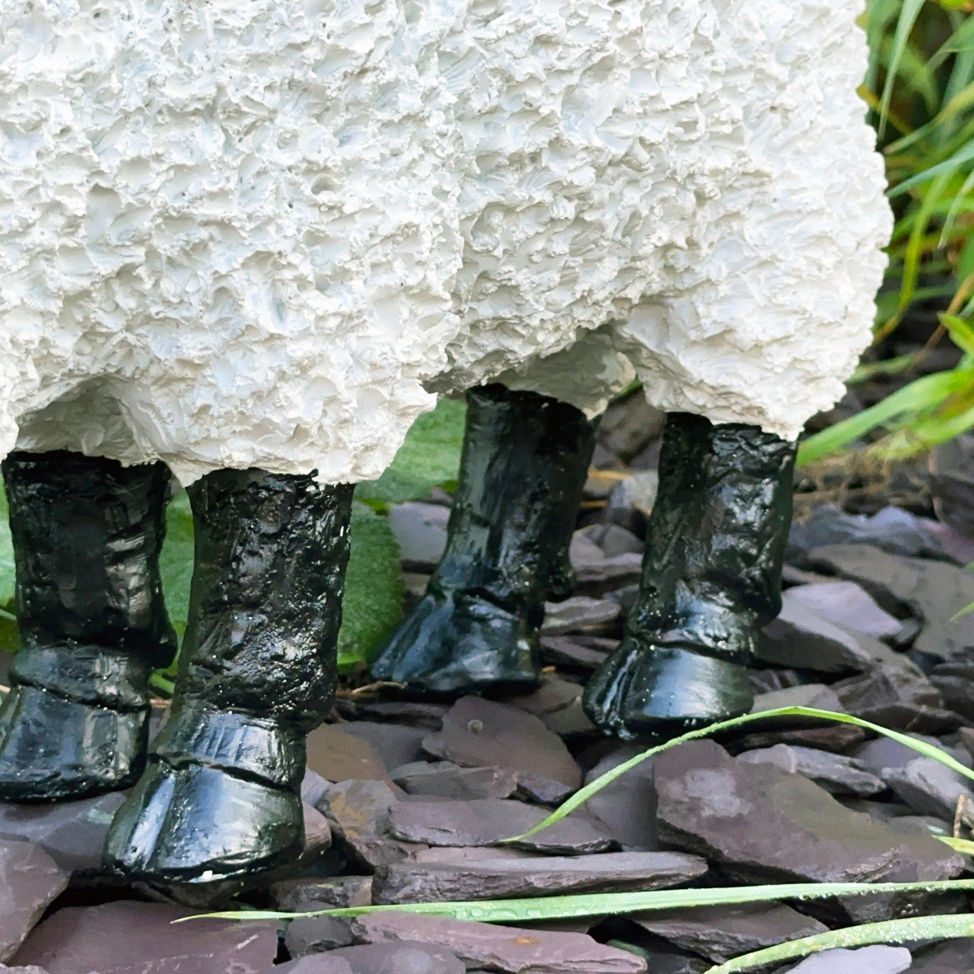 Garden Grazing Sheep Ornament C