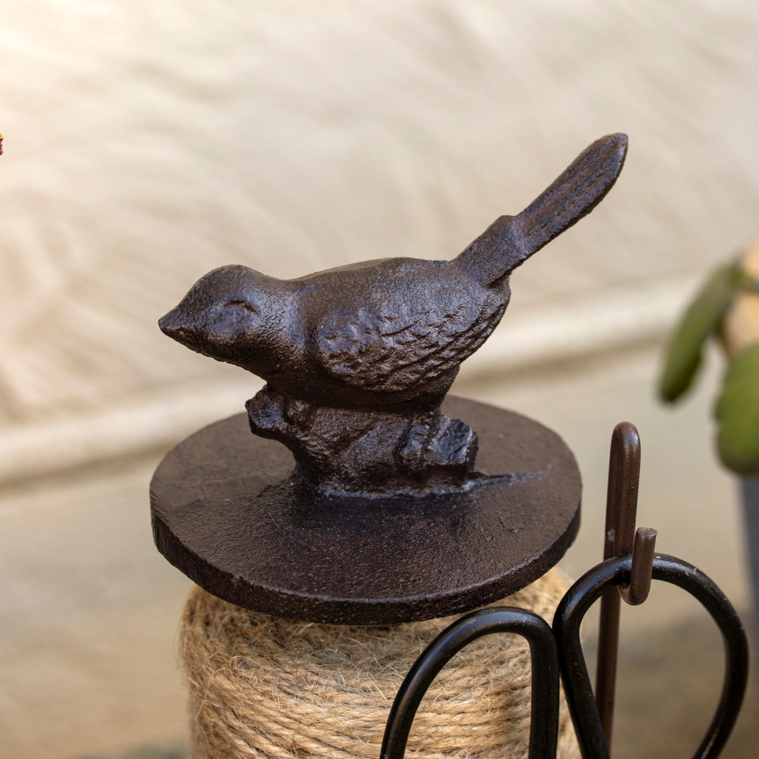 Cast Iron Robin String Tidy & Scissors Set