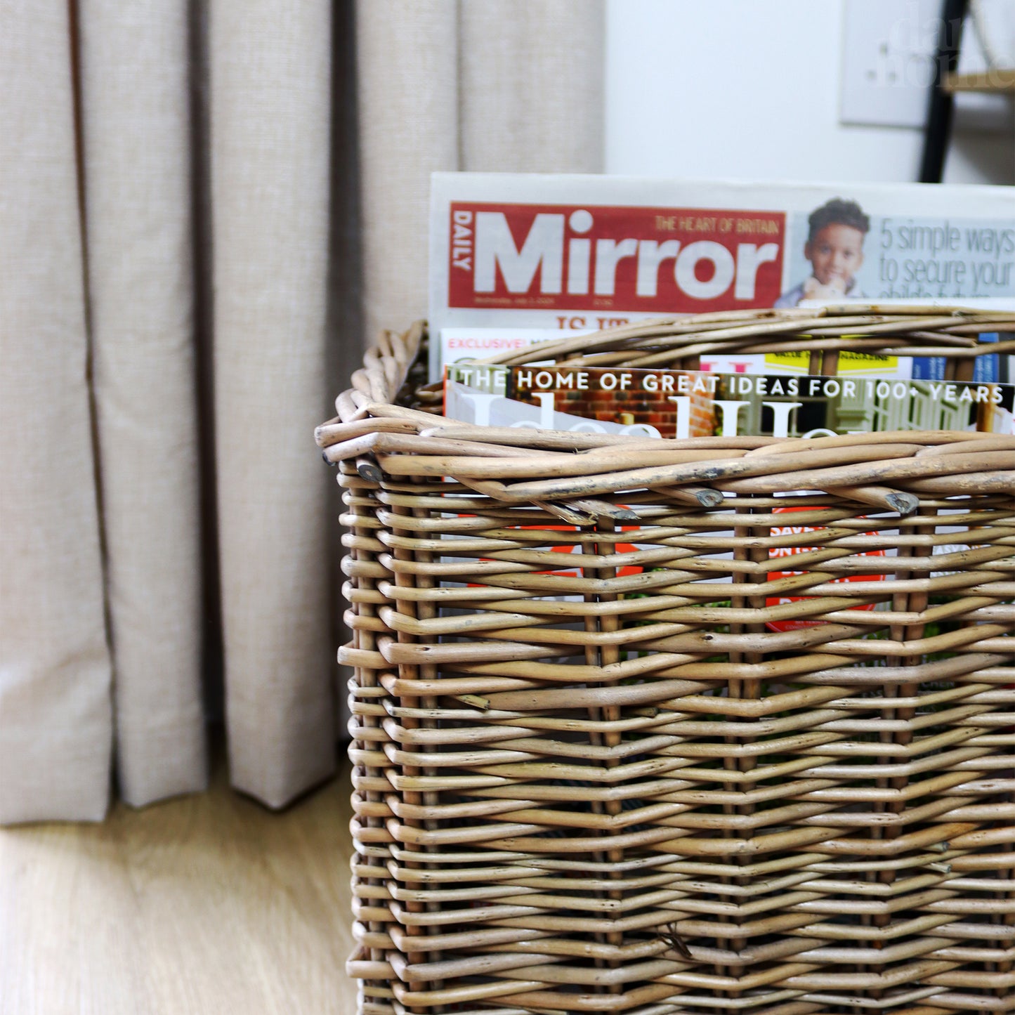 Antique Wash Wicker Magazine Rack