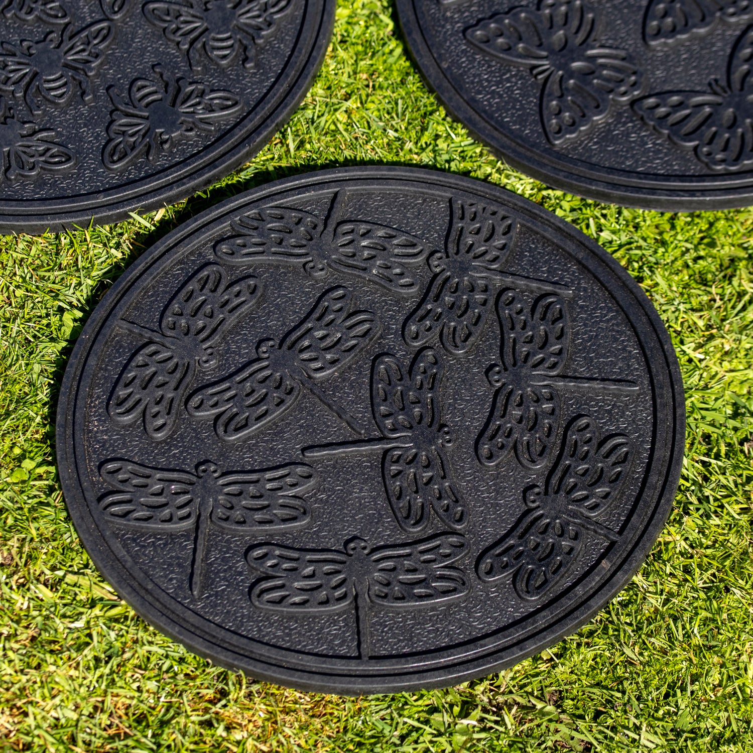 Set Of 3 Round Insect Rubber Stepping Stones