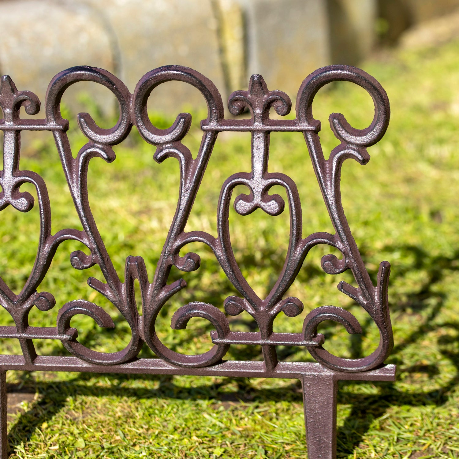 Heritage Fleur Scroll Cast Iron Garden Lawn Edging