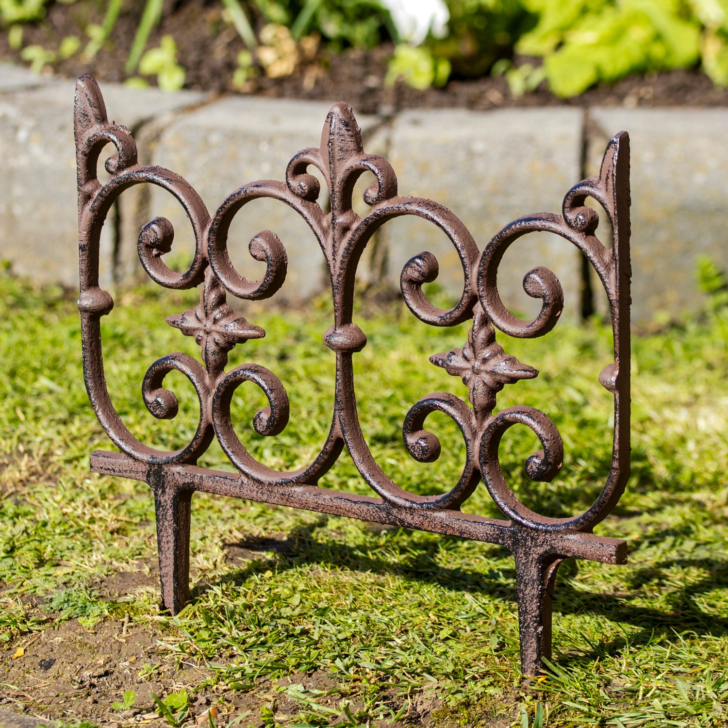 Gothic Arch Scroll Cast Iron Garden Lawn Edging