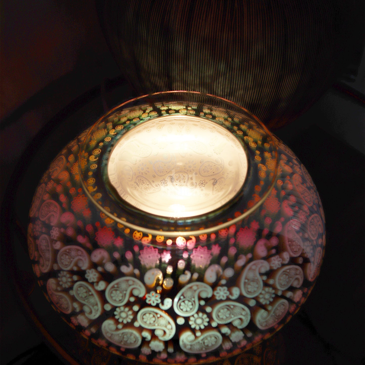 Paisley Round 3D Aroma Lamp