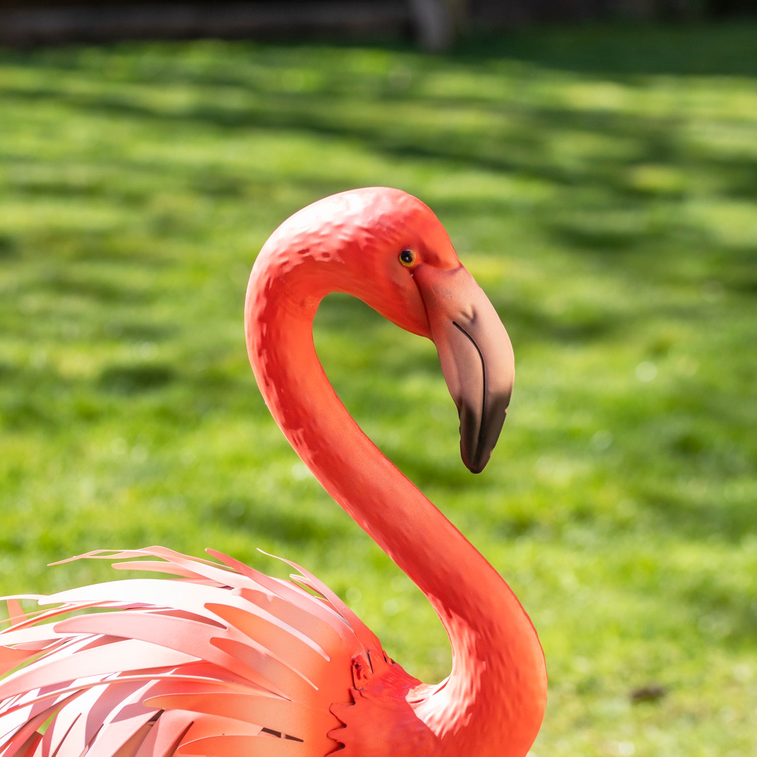 Metal Upright Flamingo Garden Ornament