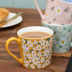 Set of 4 Pastel Daisy Print Mugs