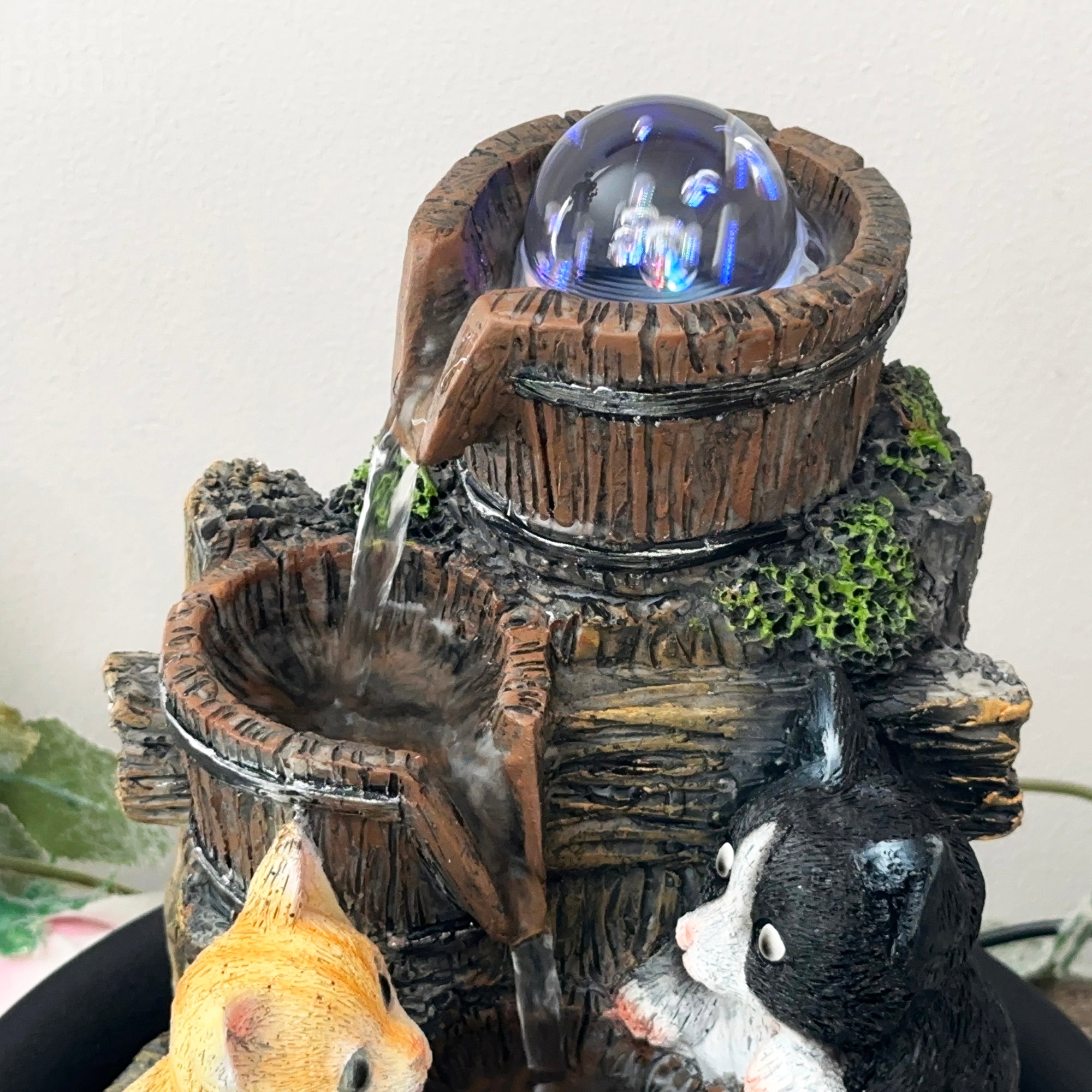 Playful Kittens Indoor Water Fountain