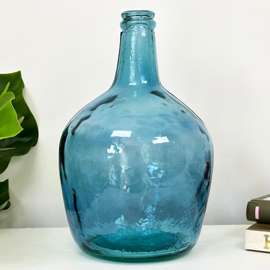 Große blaugrüne Flaschenvase aus recyceltem Glas